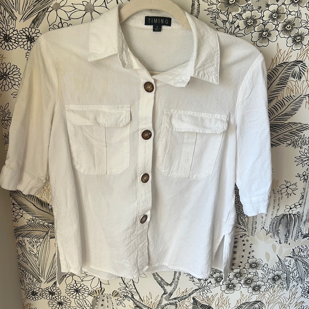 White shirt Sleeved Button down